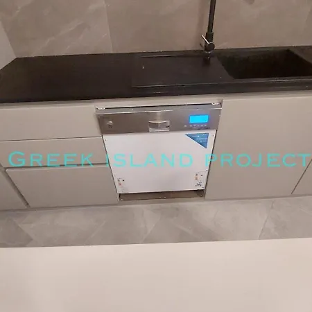 Greek Island Project تيرانا